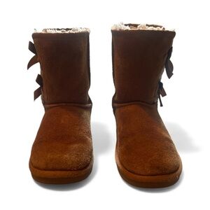 Koolaburra Tan Suede Boots with Bows